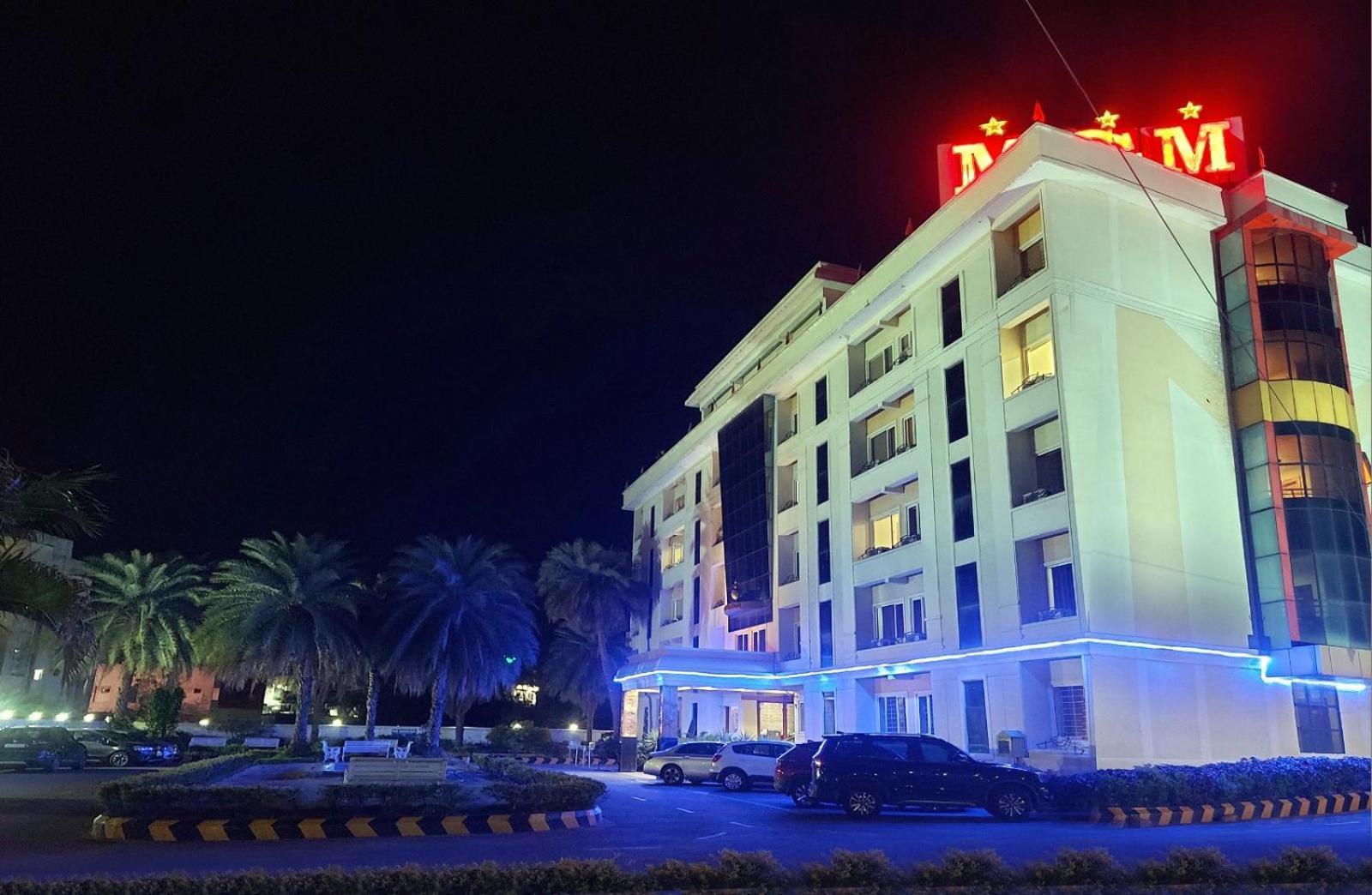 Hotel Mgm Grand Szrikalahaszti Kültér fotó